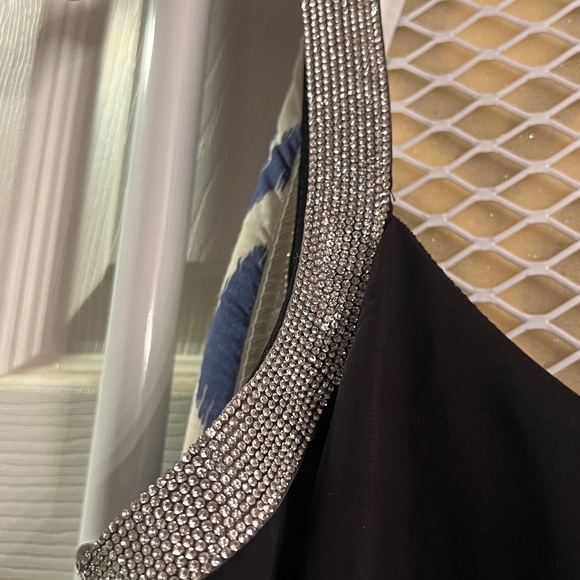 MSK Elegant Black Apparel - Picture 6 of 7